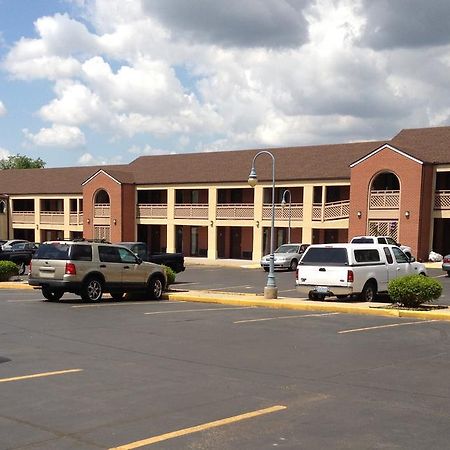 Days Inn Kansas City-Worlds Of Fun ภายนอก รูปภาพ
