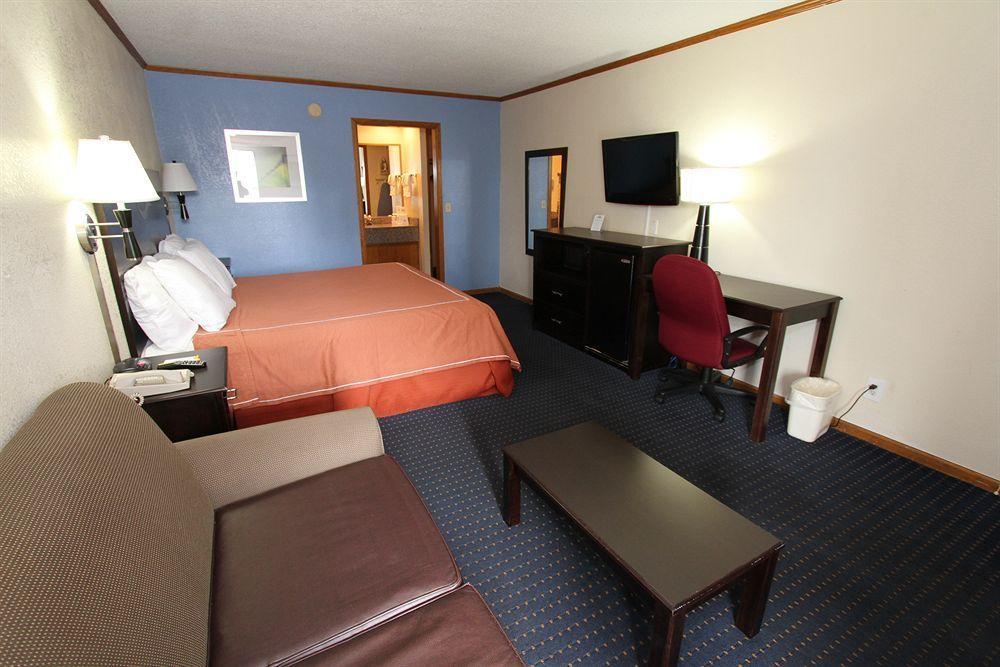 Days Inn Kansas City-Worlds Of Fun ภายนอก รูปภาพ