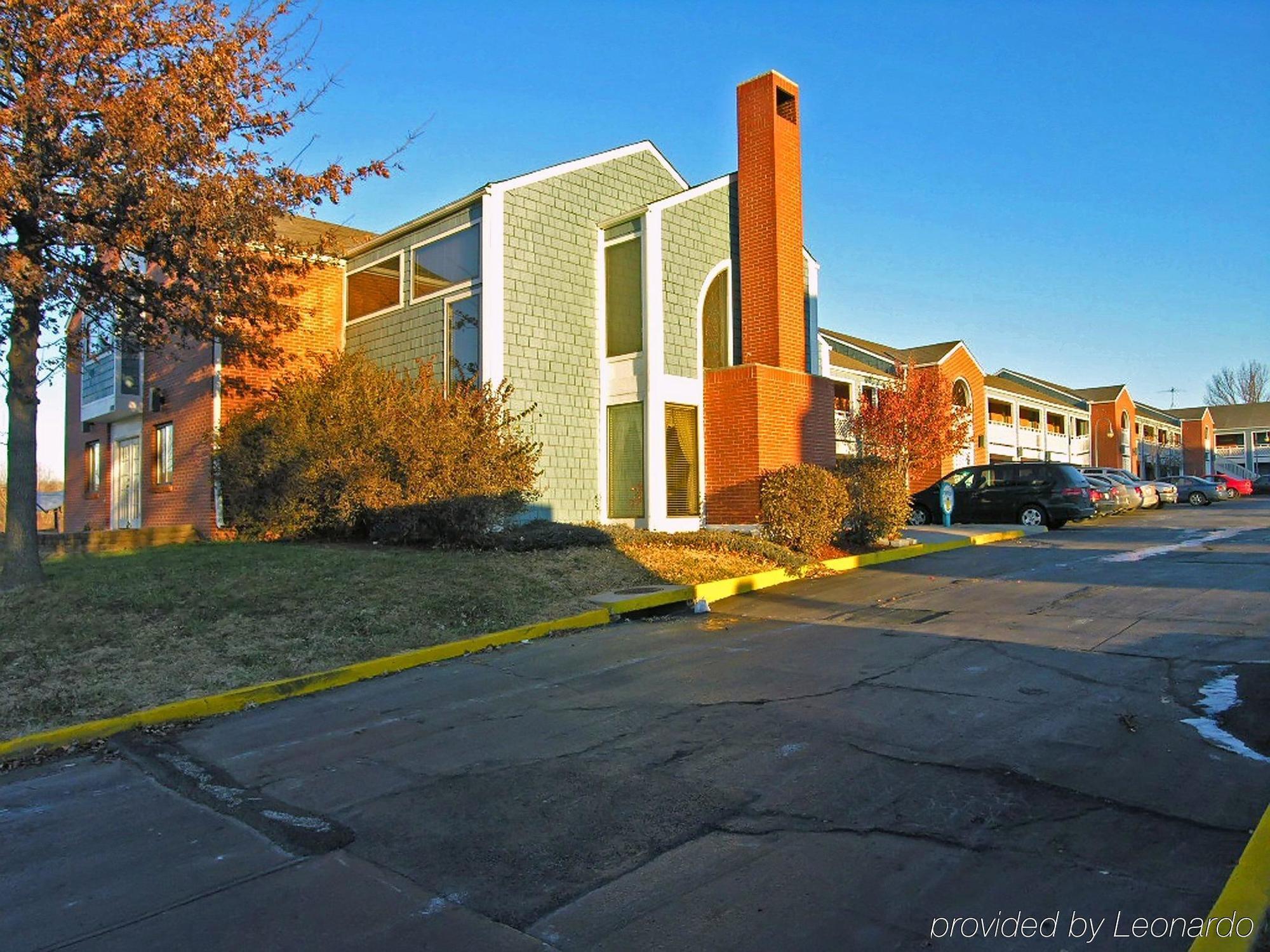 Days Inn Kansas City-Worlds Of Fun ภายนอก รูปภาพ